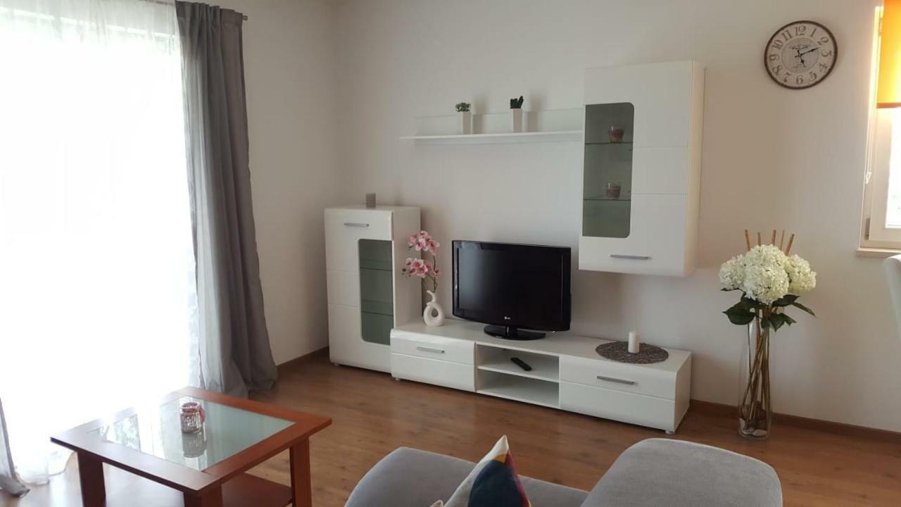 Cozy Apartment With Sea View Kastela Ngoại thất bức ảnh